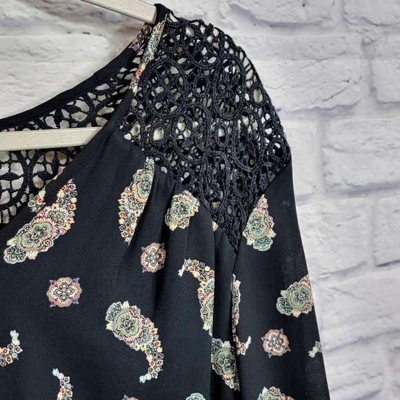 Women's PLUS SIZE Black Paisley Long Sleeve Tunic Crochet Pleated Tunic XXL - Picture 7 of 10